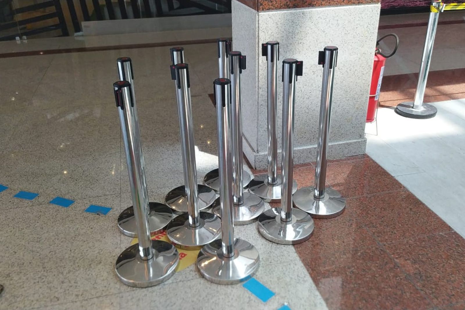 fila organizada com unifilas